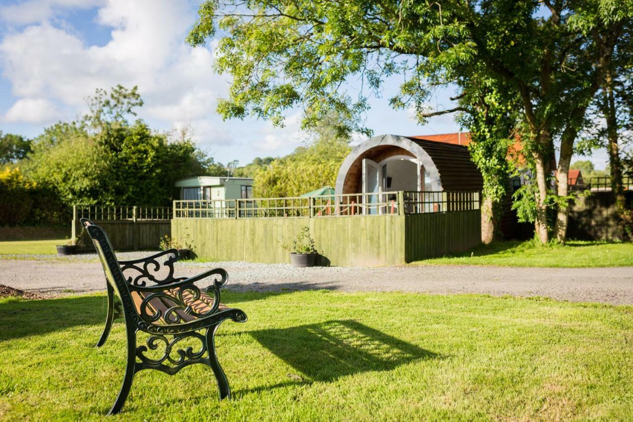 Buttles Glamping Pod Hotell Saundersfoot Exteriör bild